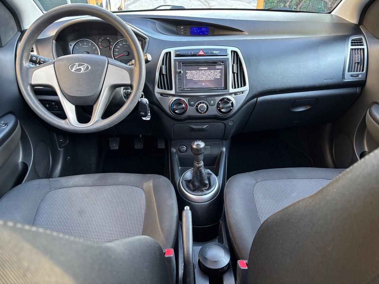 Hyundai i20 1.2 5p. km 52000 - OK Neopatentati