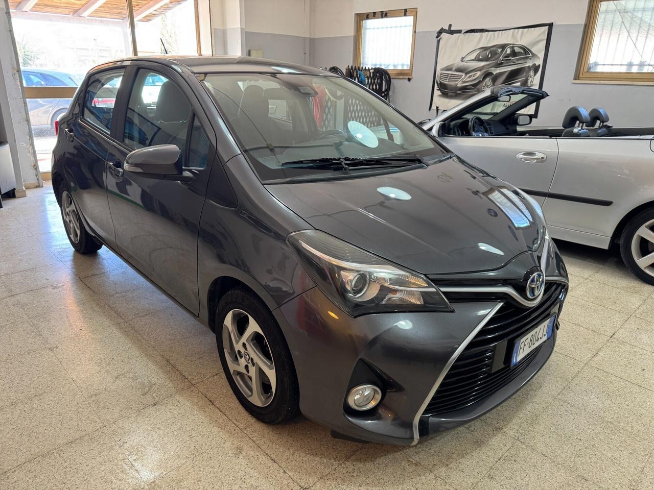 Toyota Yaris 1.5 Hybrid AUTOMATICA Business OK NEO