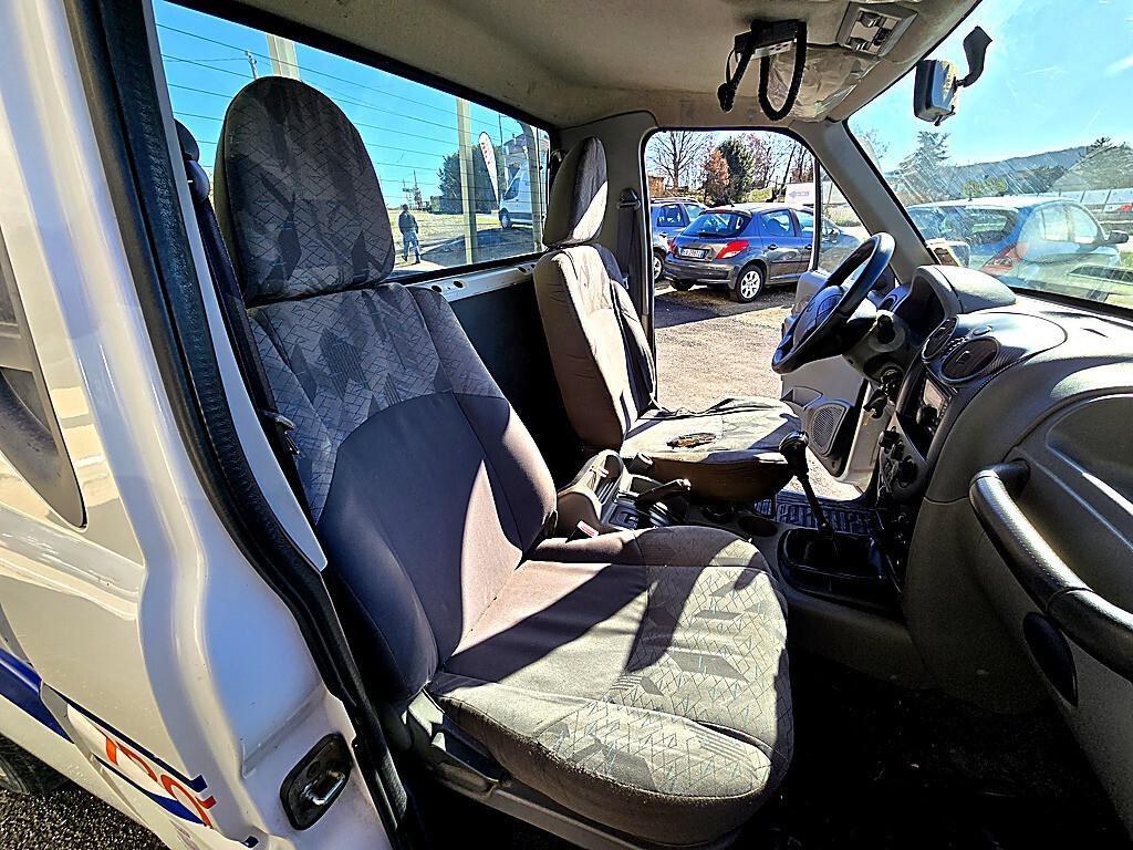 Mahindra Goa 2.2 CRDe 16V 4WD DC Pick-Up