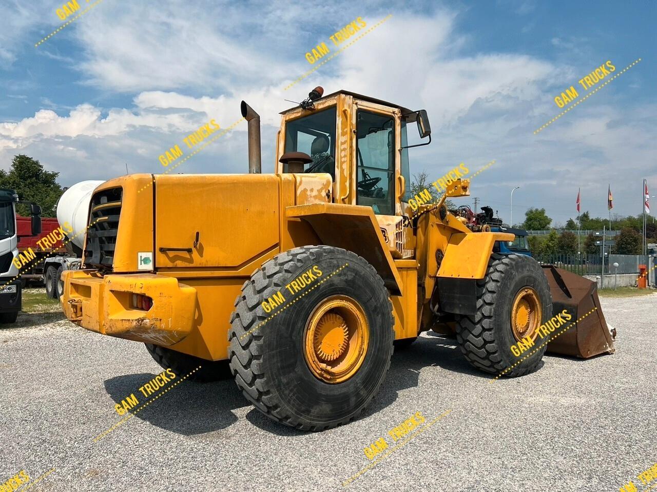 JCB 456 B pala gommata