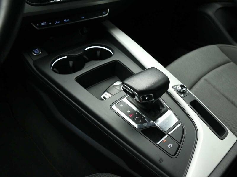 AUDI A4 5ª serie A4 Avant 30 TDI/136 CV S tron...