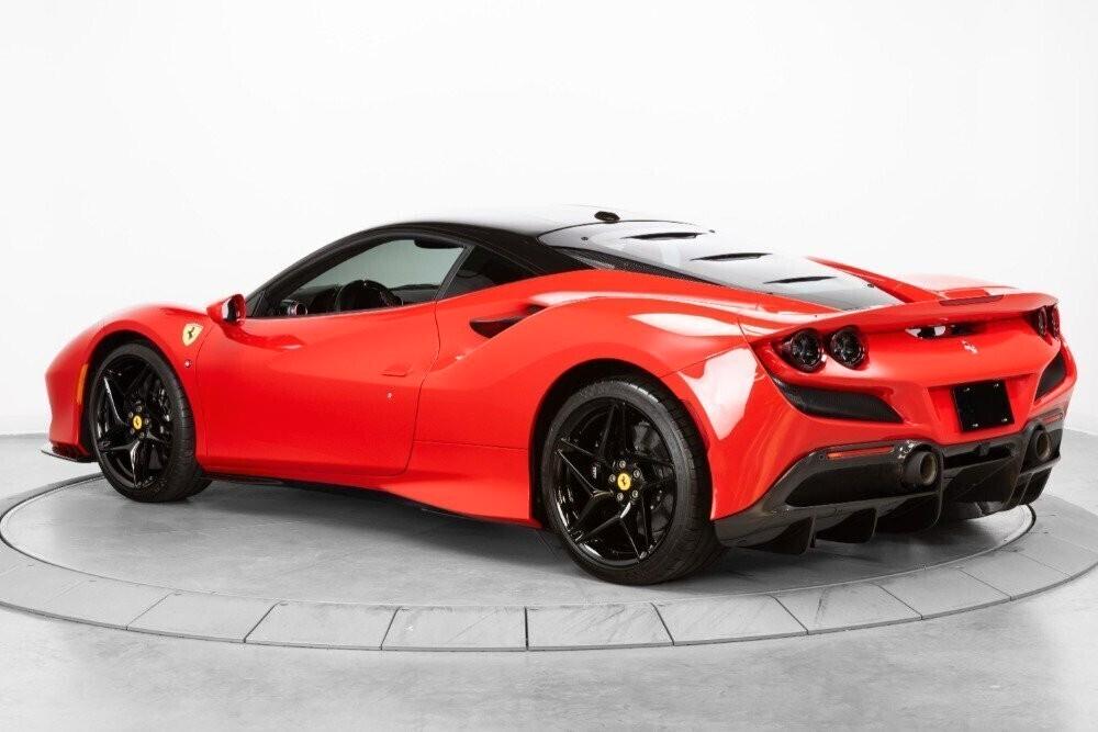 Ferrari F8 Tributo NOLEGGIO LUNGO TERMINE - LEASING FULL INCLUSIVE