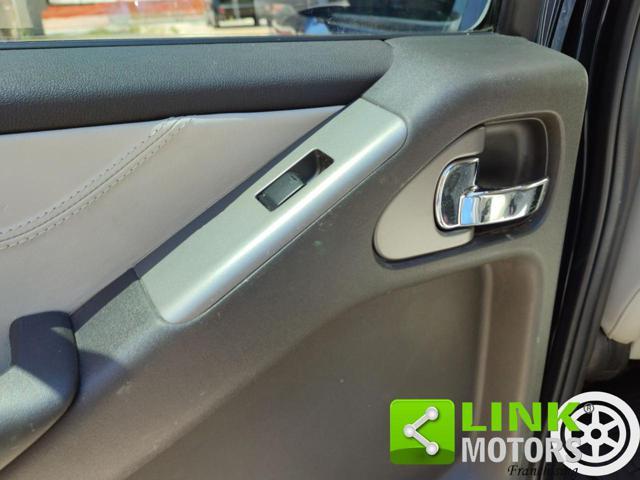 NISSAN Pathfinder 2.5 dCi LE Platinum