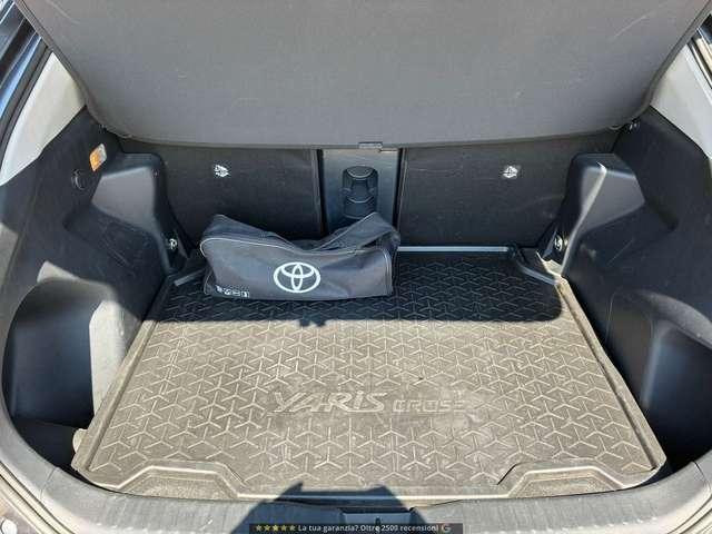 Toyota Yaris Cross 1.5h Lounge fwd 116cv e-cvt
