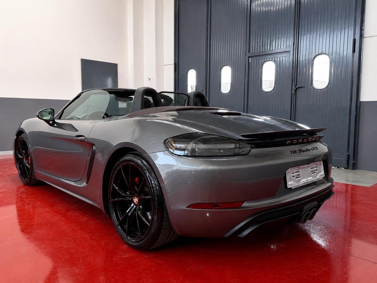 Porsche 718 Spyder Boxster 2.5 GTS esclusive manufactur