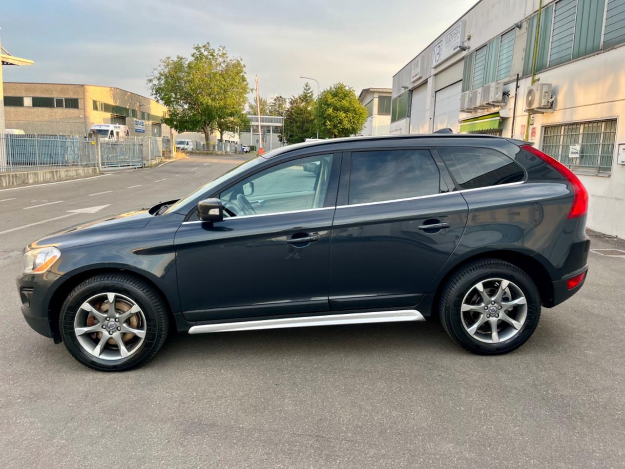 Volvo XC60 2.4d 2010 165.000km 4x4 perfetta