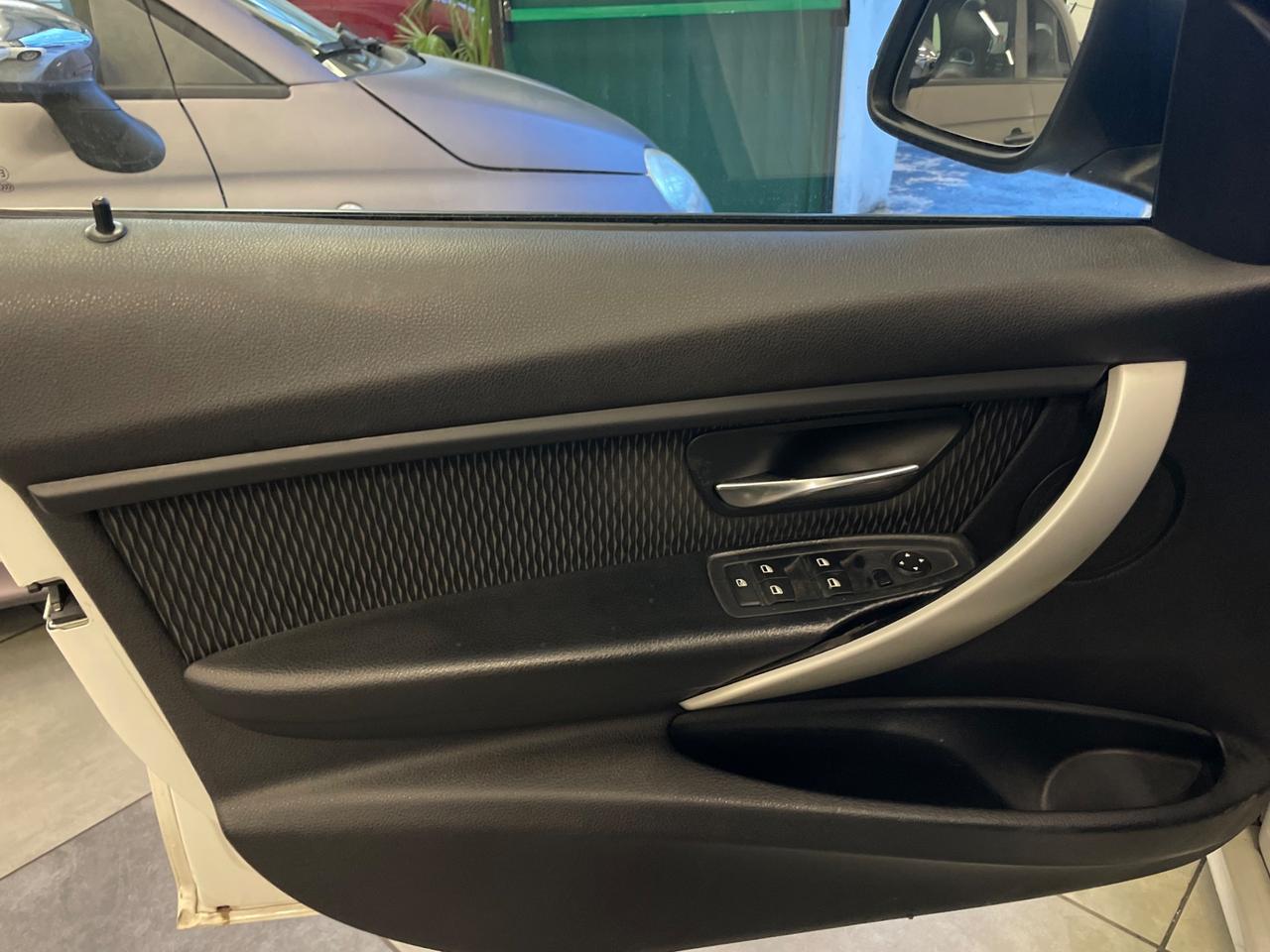 Bmw 320 320d cat Touring Attiva