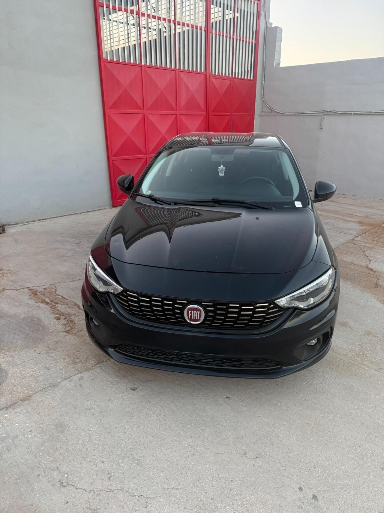 Fiat Tipo 1.6 Mjt S&S 5 porte Easy Business