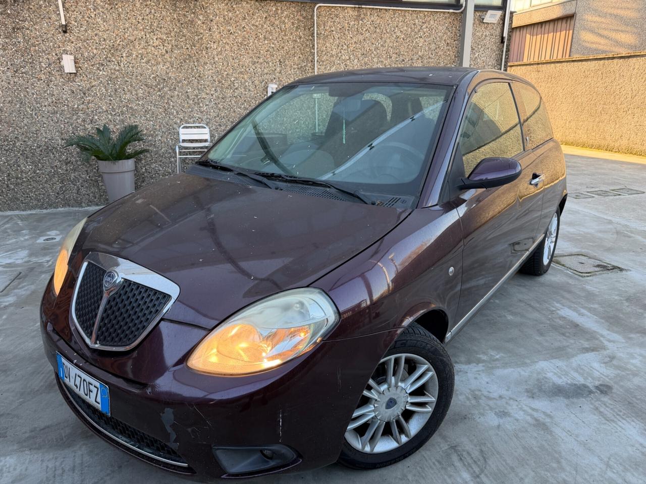 LANCIA YPSILON 1.3 MJT DIESEL PER COMERCIANTI