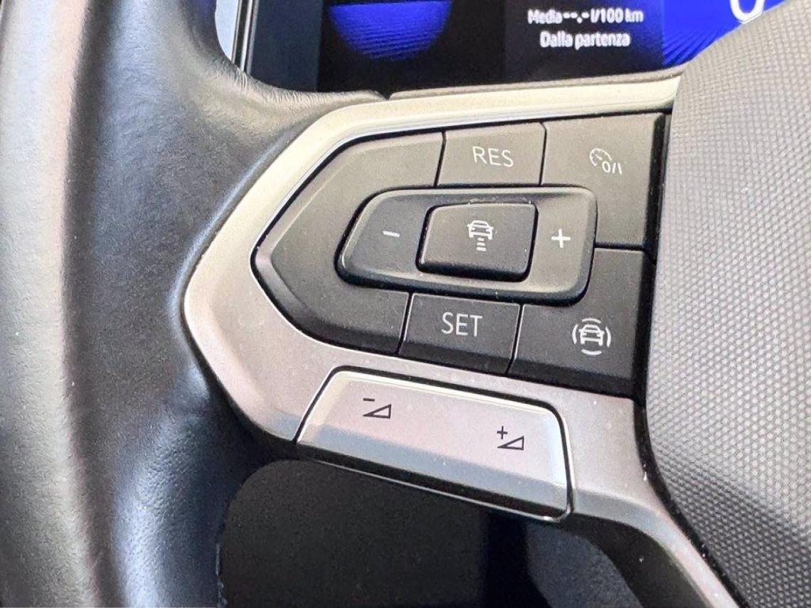 VOLKSWAGEN T Roc 1 0 tsi style 110cv