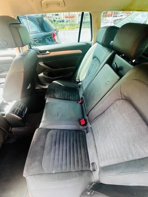 Volkswagen Passat 2.0 TDI DSG Highline BlueMotion Technology