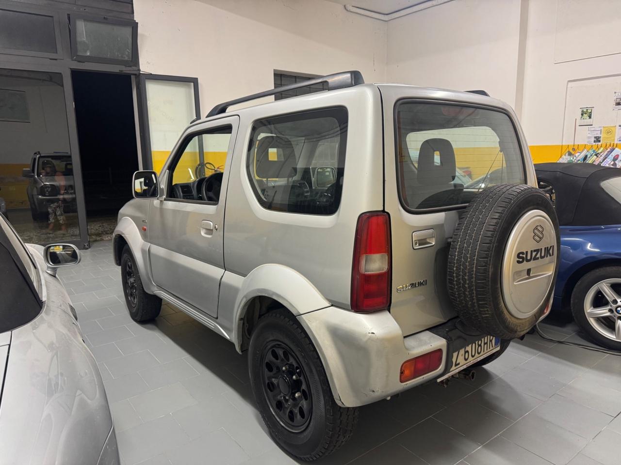 Suzuki Jimny 1.3i 16V cat 4WD JLX Special07/2002