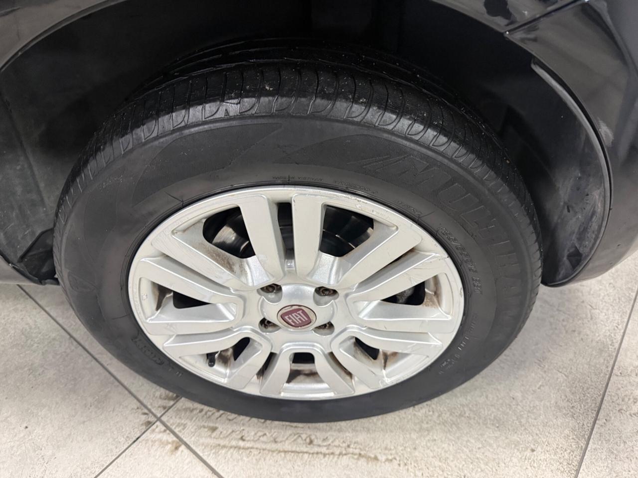 Fiat Punto 1.4 8V 5 porte Natural Power Lounge 70 CV