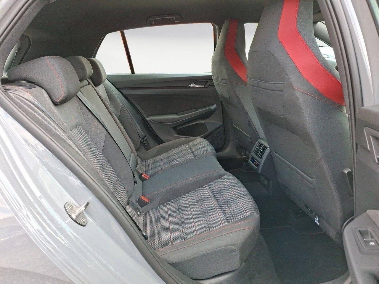 Volkswagen Golf GTI 2.0 TSI