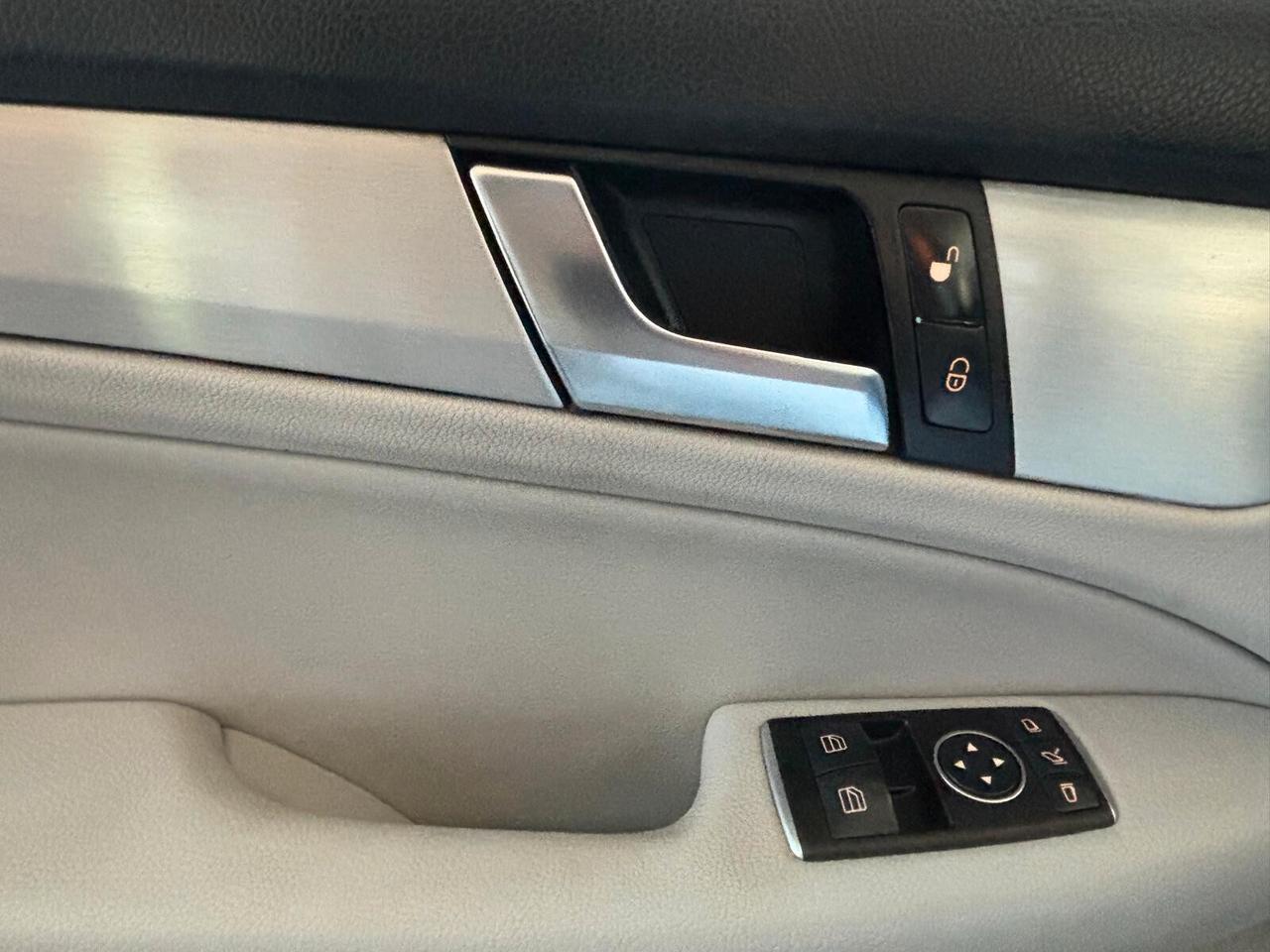 Mercedes-benz C 220 CDI BlueEFFICIENCY Coupé Avantgarde