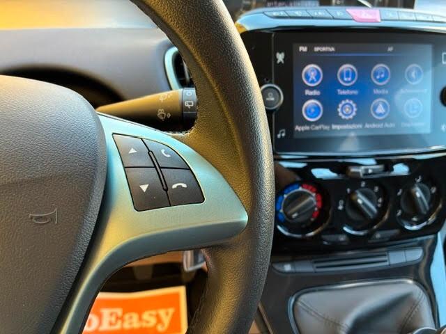 Lancia Ypsilon 1.0 FireFly 5 porte S&S Hybrid Gold