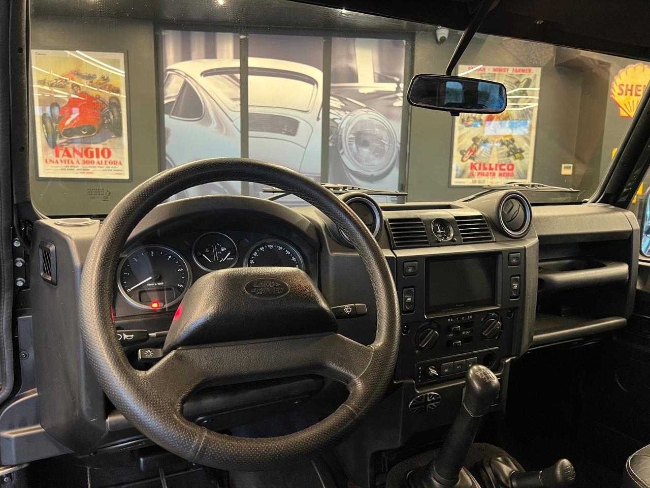 Land Rover Defender 110 2.4 TD4 Station Wagon SE