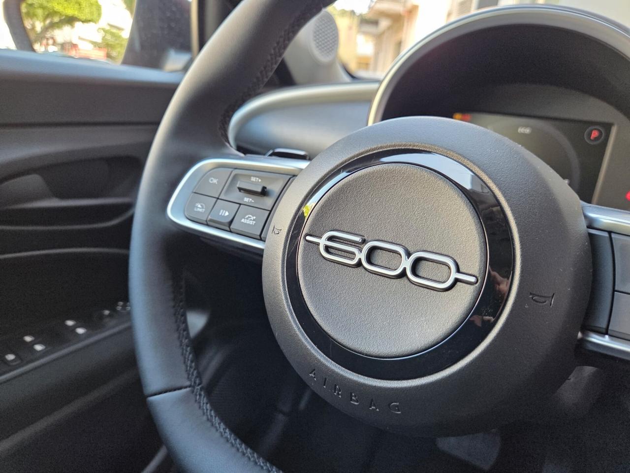 Fiat 600 Hybrid 110 CV DCT MHEV KM0