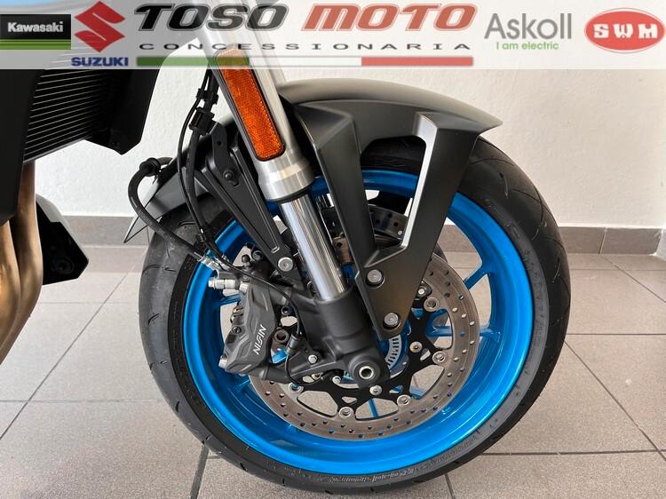Suzuki GSX-8S s