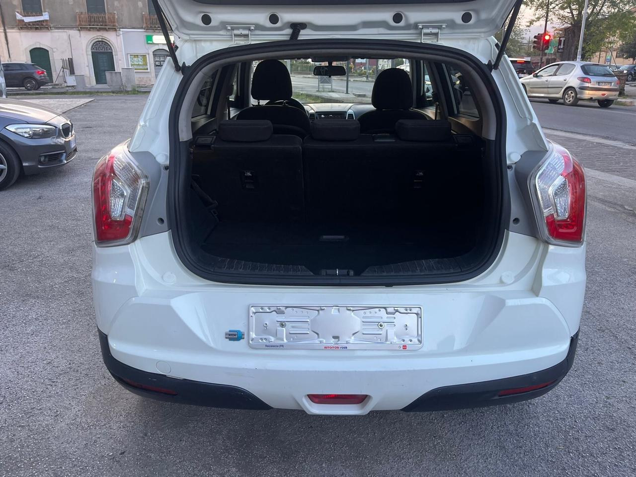 SSANGYONG TIVOLI 1.6D