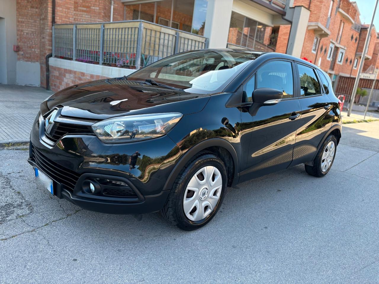 Renault Captur 1.5 dCi 8V 90 CV OK NEOPATENTATI