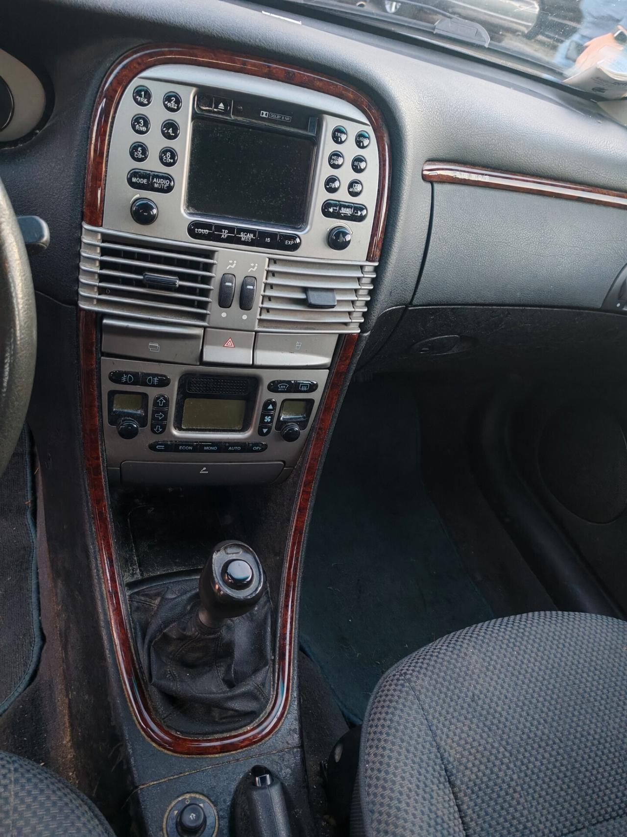 Lancia Lybra 1.9 JTD Station Wagon