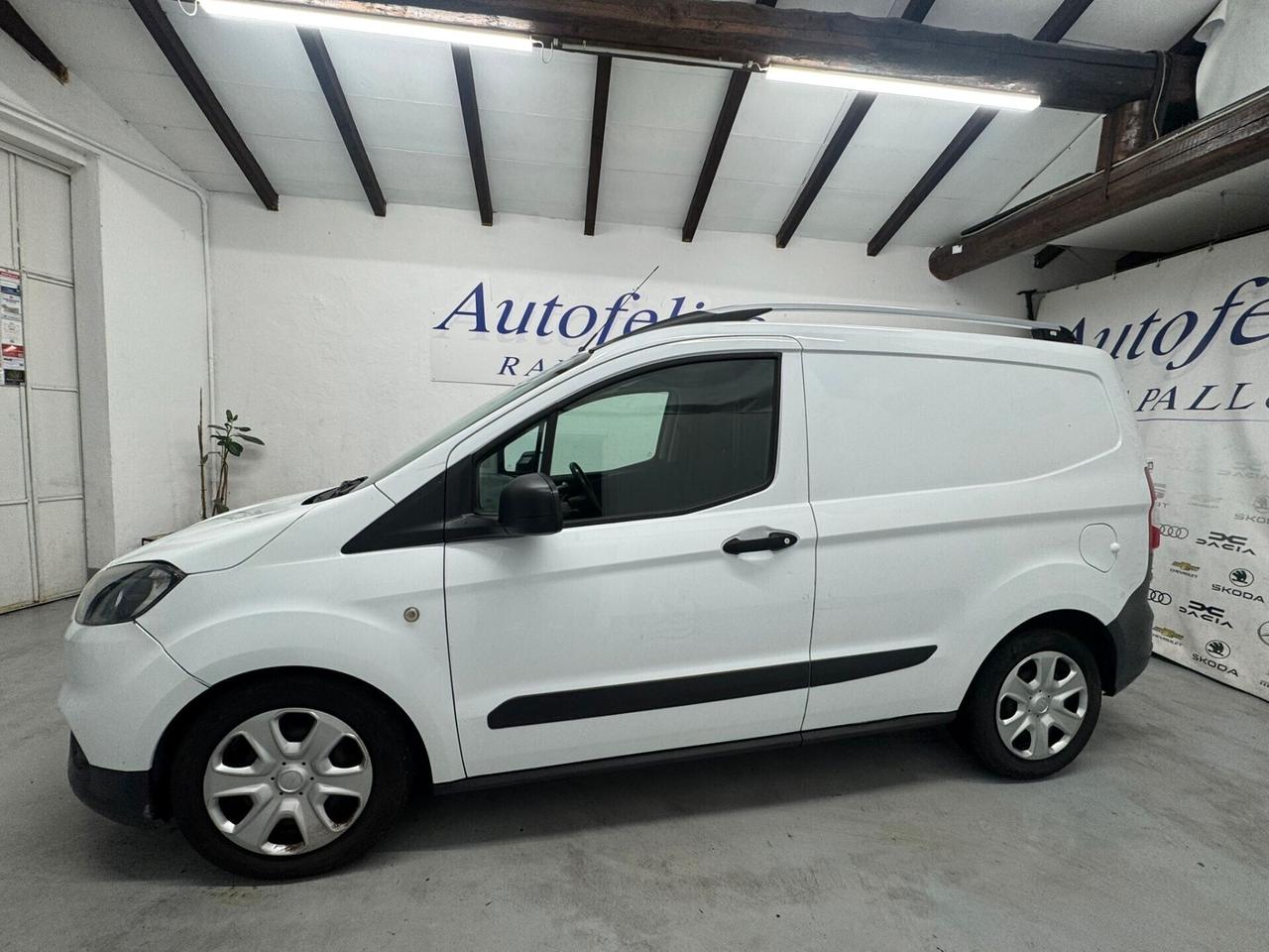 Ford transit courier 1,5 tdci 75 CV