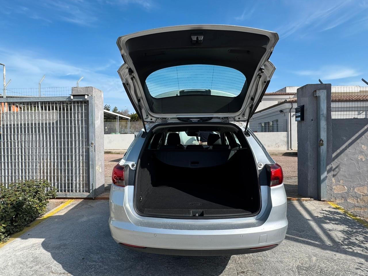 Opel Astra 1.6 cdti Innovation 110cv