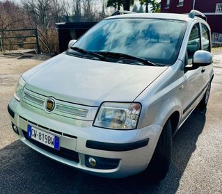 Fiat Panda 1.2 Emotion Benzina GPL .