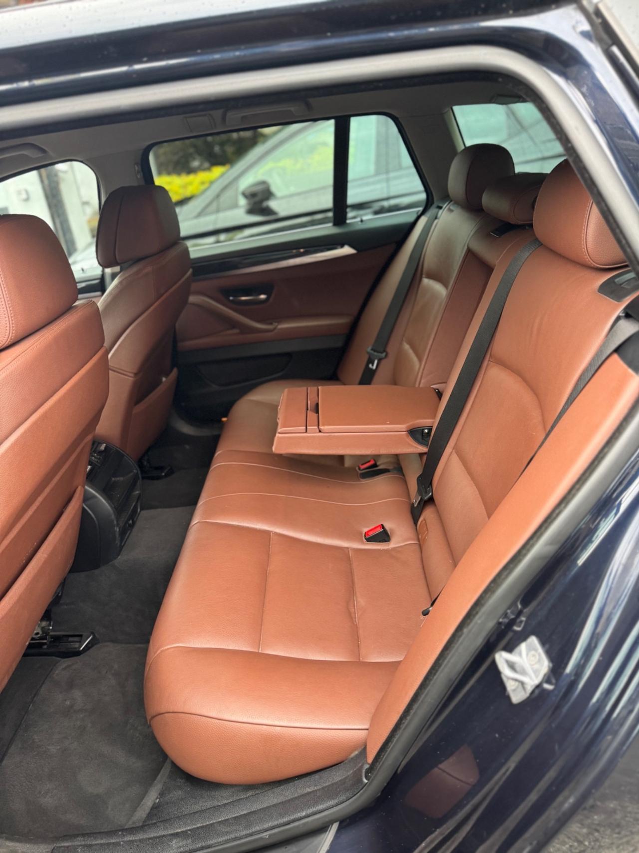 Bmw 525 525d Touring Msport X drive 160 kW 218 cavalli