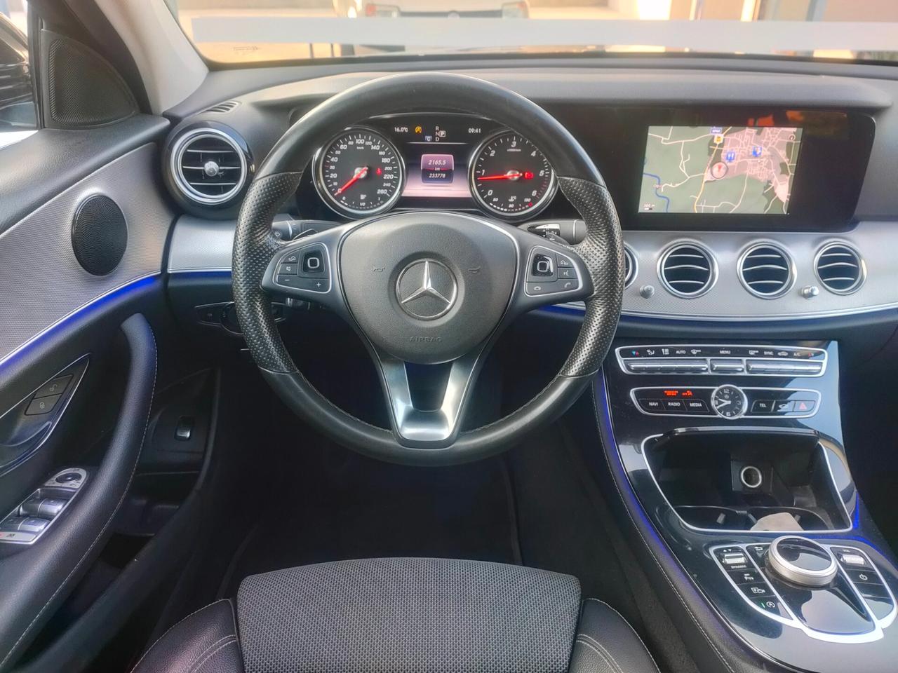 Mercedes-benz E 200 d Auto Premium Plus