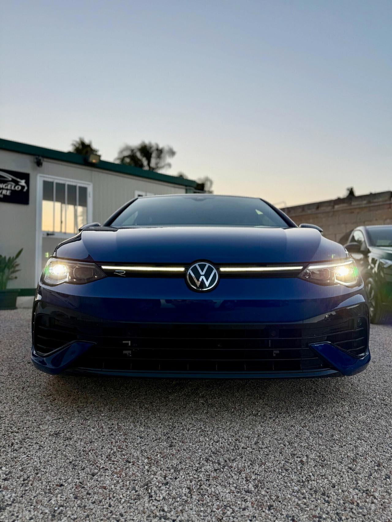 Volkswagen Golf 2.0 TSI R DSG 8 4motion 333cv NUOVA KM0