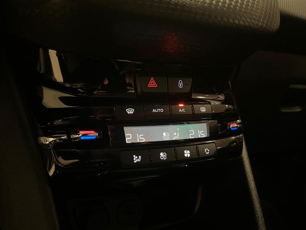 Peugeot 208 PureTech Allure neopatentati