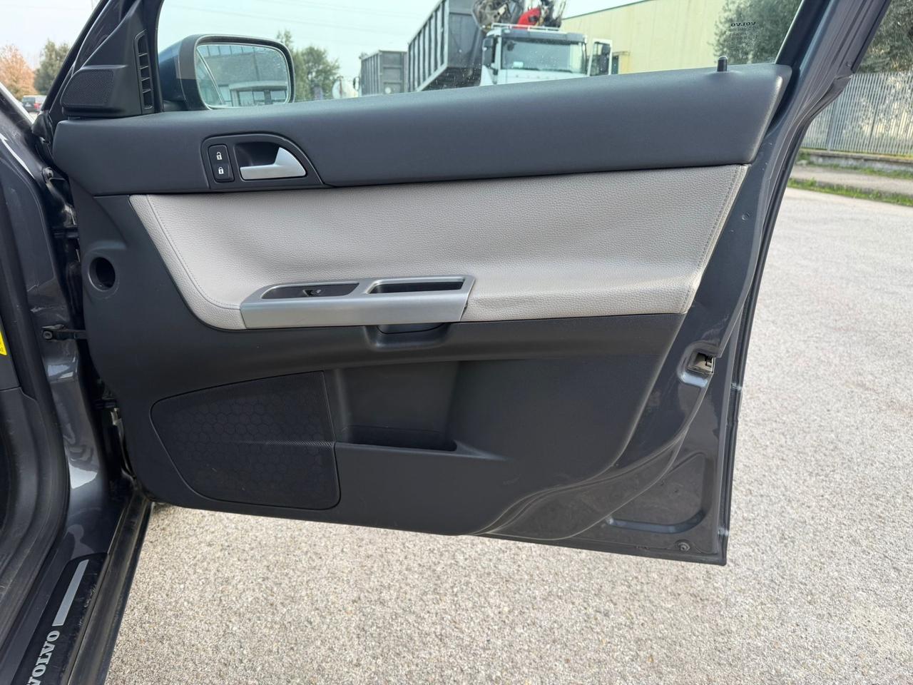 Volvo S40 2.0 D cat Summum