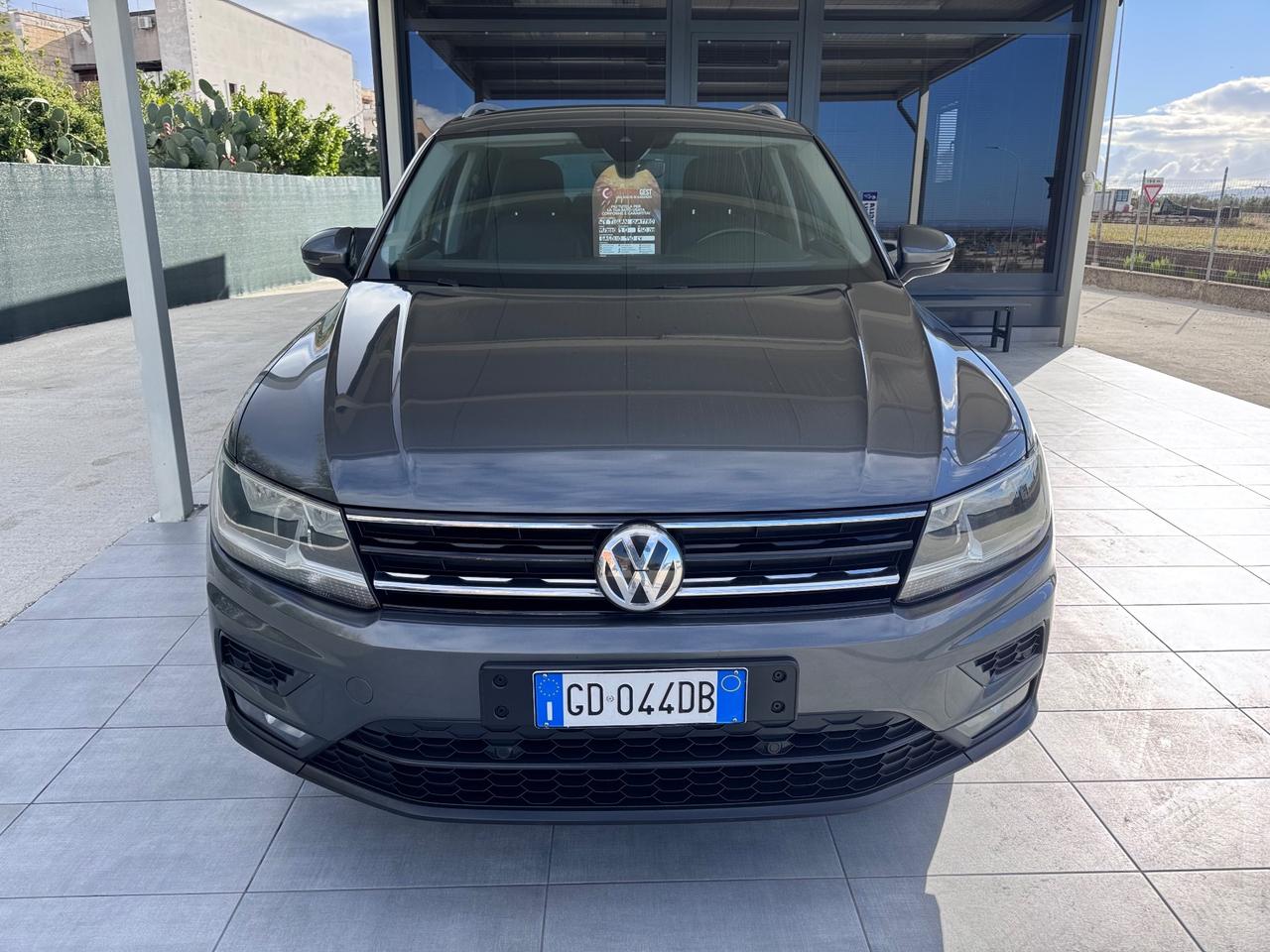 Volkswagen Tiguan 2.0 TDI SCR DSG 4MOTION Business BMT