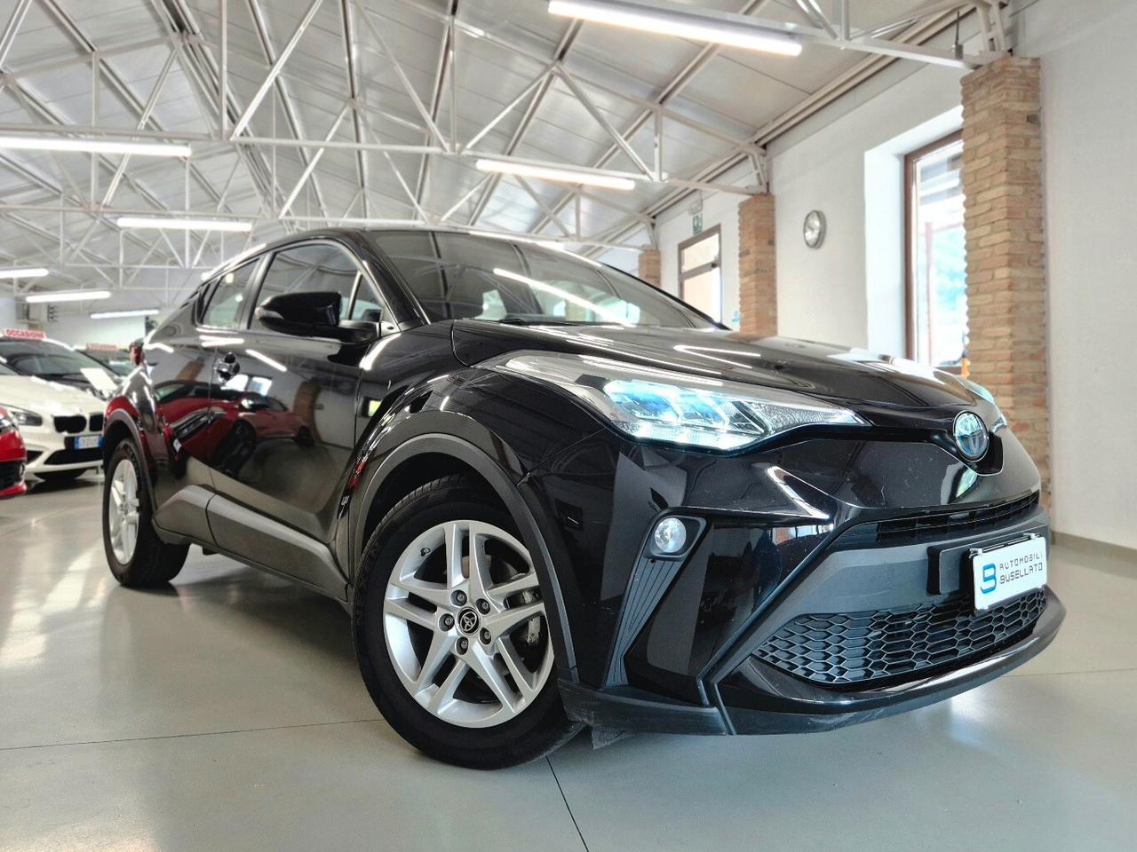 Toyota C-HR 1.8 Hybrid E-CVT Business