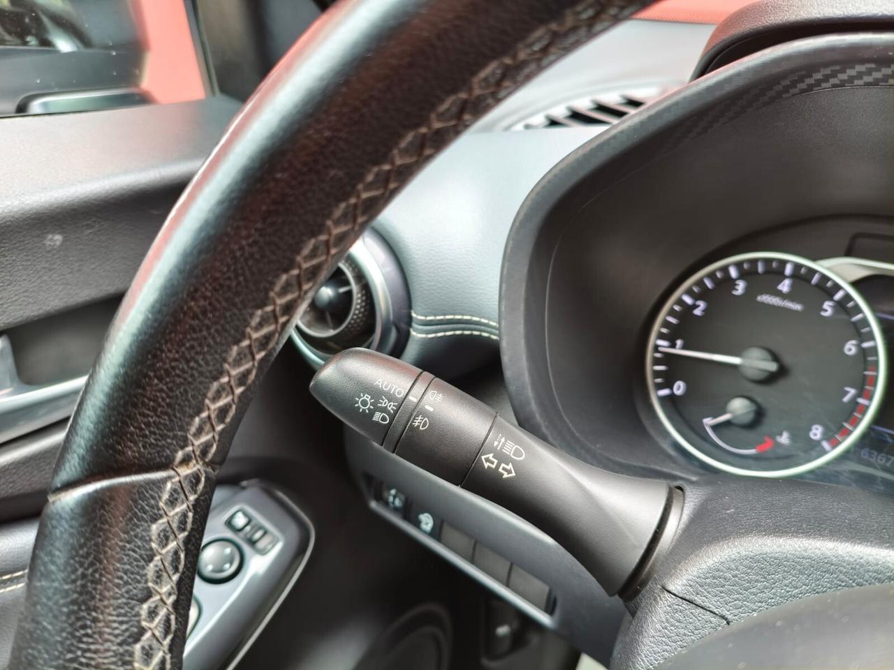 Nissan Juke 1.0 DIG-T 114 CV N-Connecta