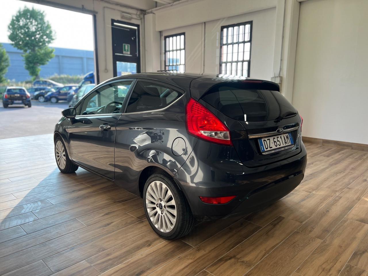 Ford Fiesta 1.4 5 porte Bz.- GPL Titanium