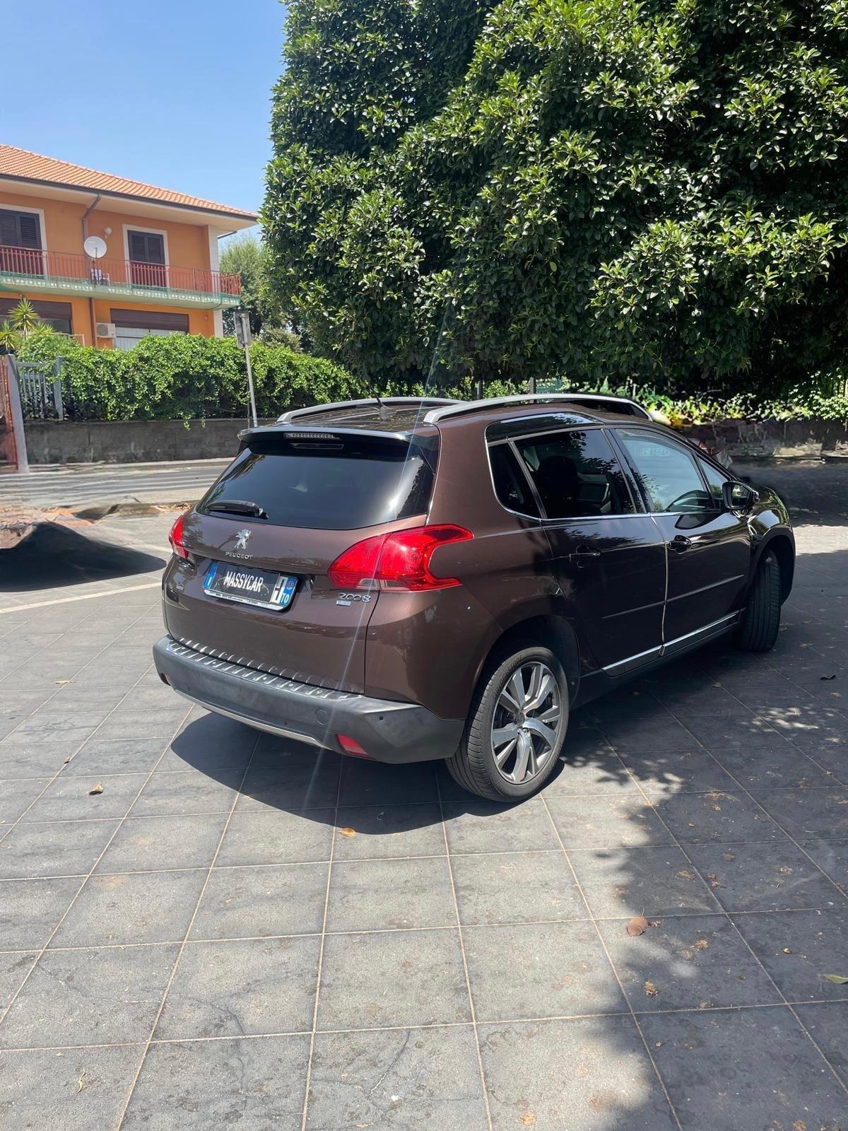 Peugeot 2008 ALLURE
