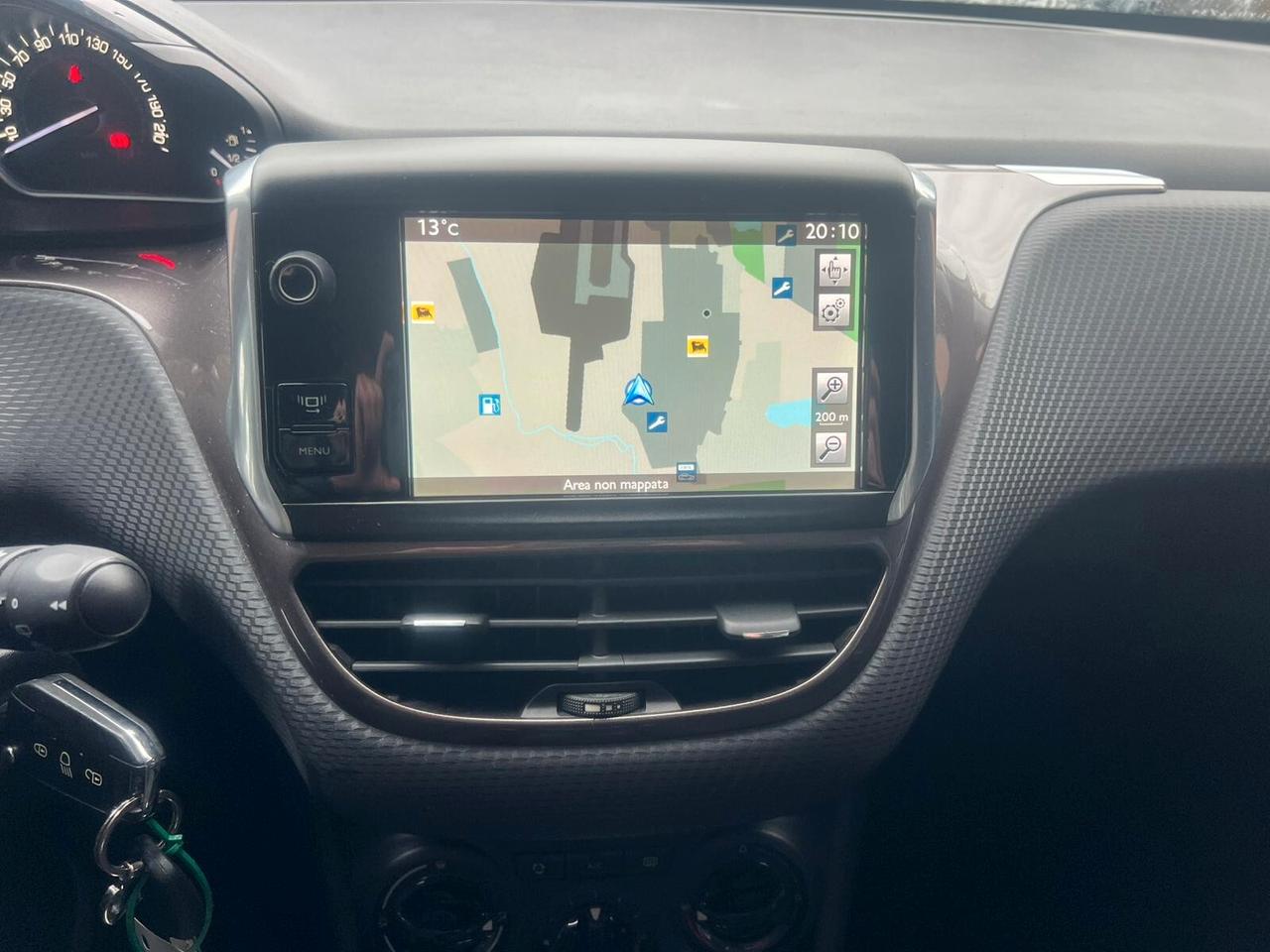 Peugeot 2008 1.6 e-HDi 92 CV Stop&Start robotizzato Allure