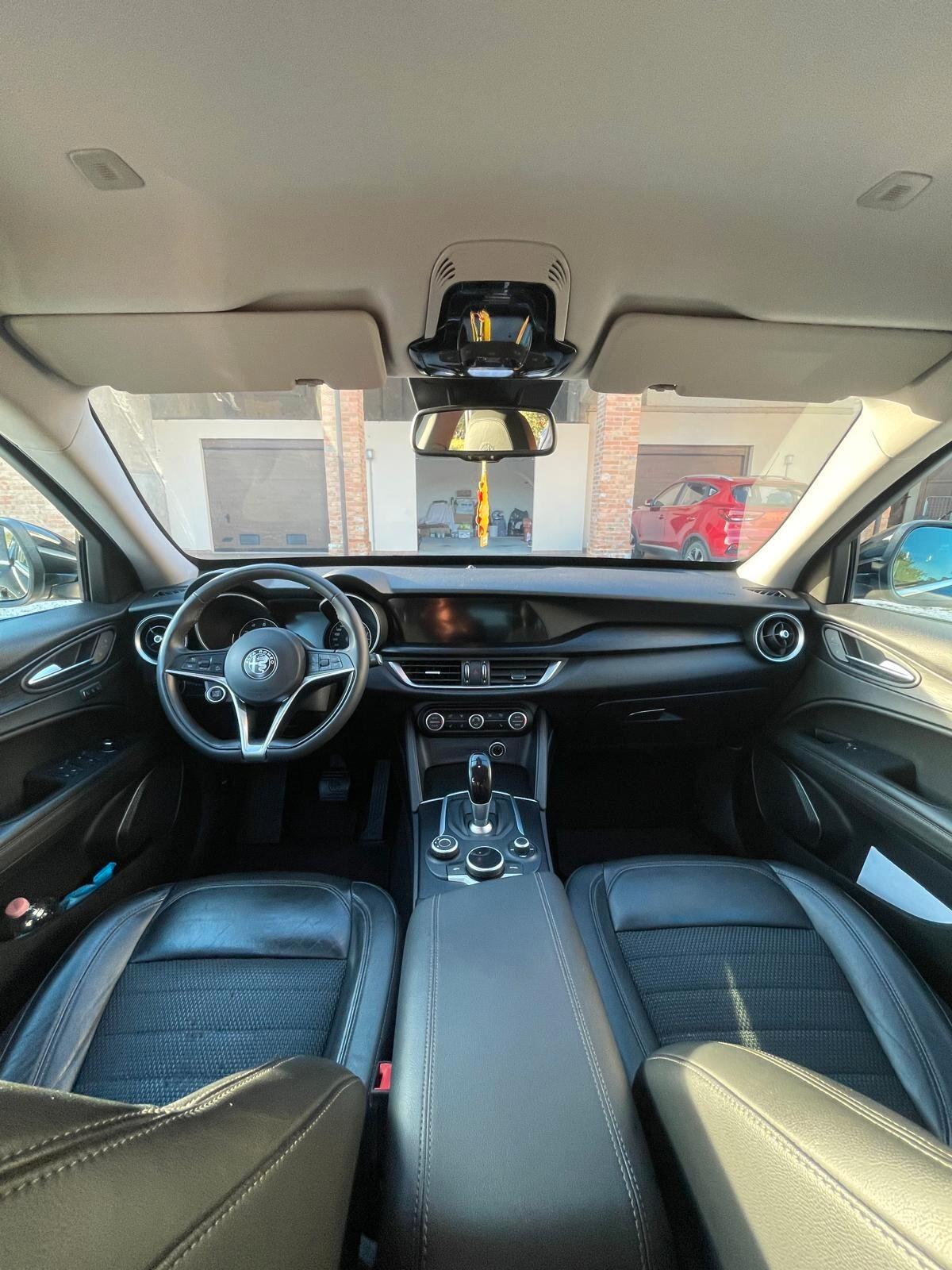 Alfa Romeo Stelvio 2.0 Turbo 200 CV AT8 Q4 Executive