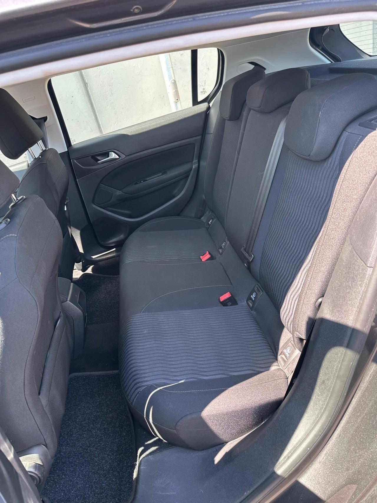 Peugeot 308 PureTech Turbo 110 S&S Access