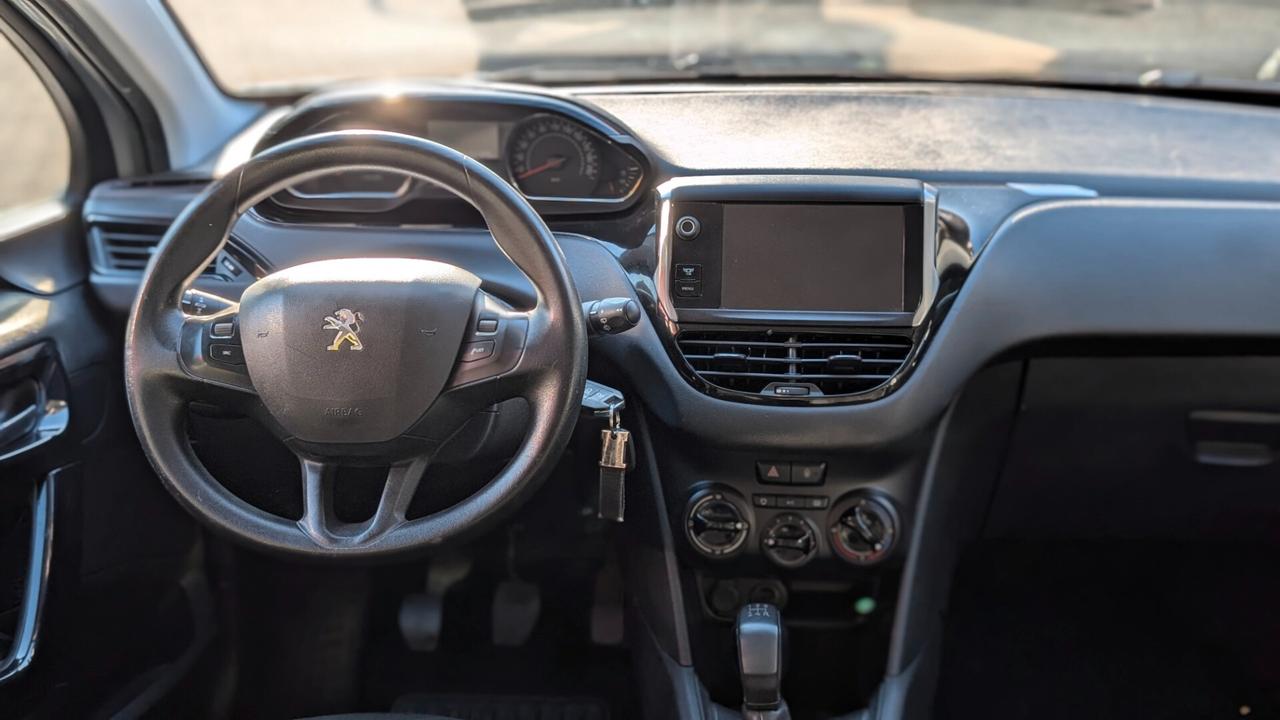 Peugeot 208 1.4 HDi 68 CV 5 porte Allure