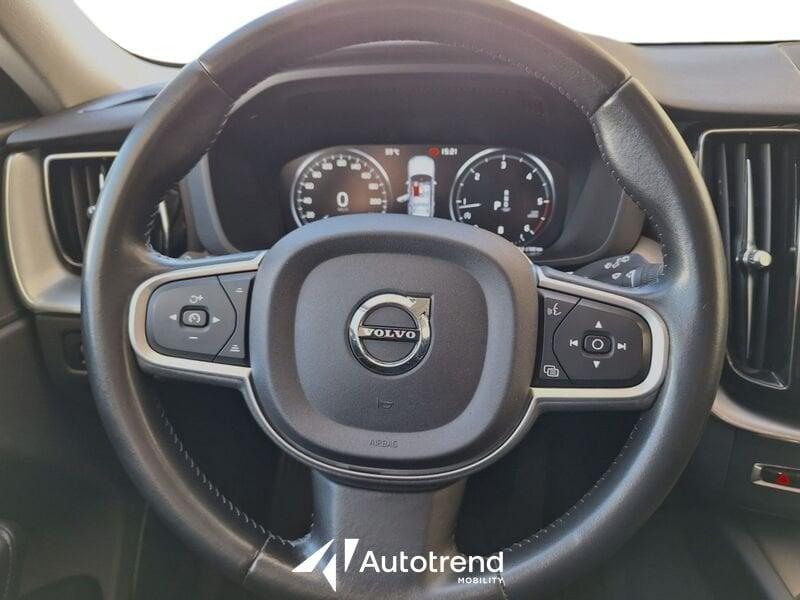 Volvo XC60 B4 197+14 CV AWD M-Hybrid Diesel Automatica Momentum