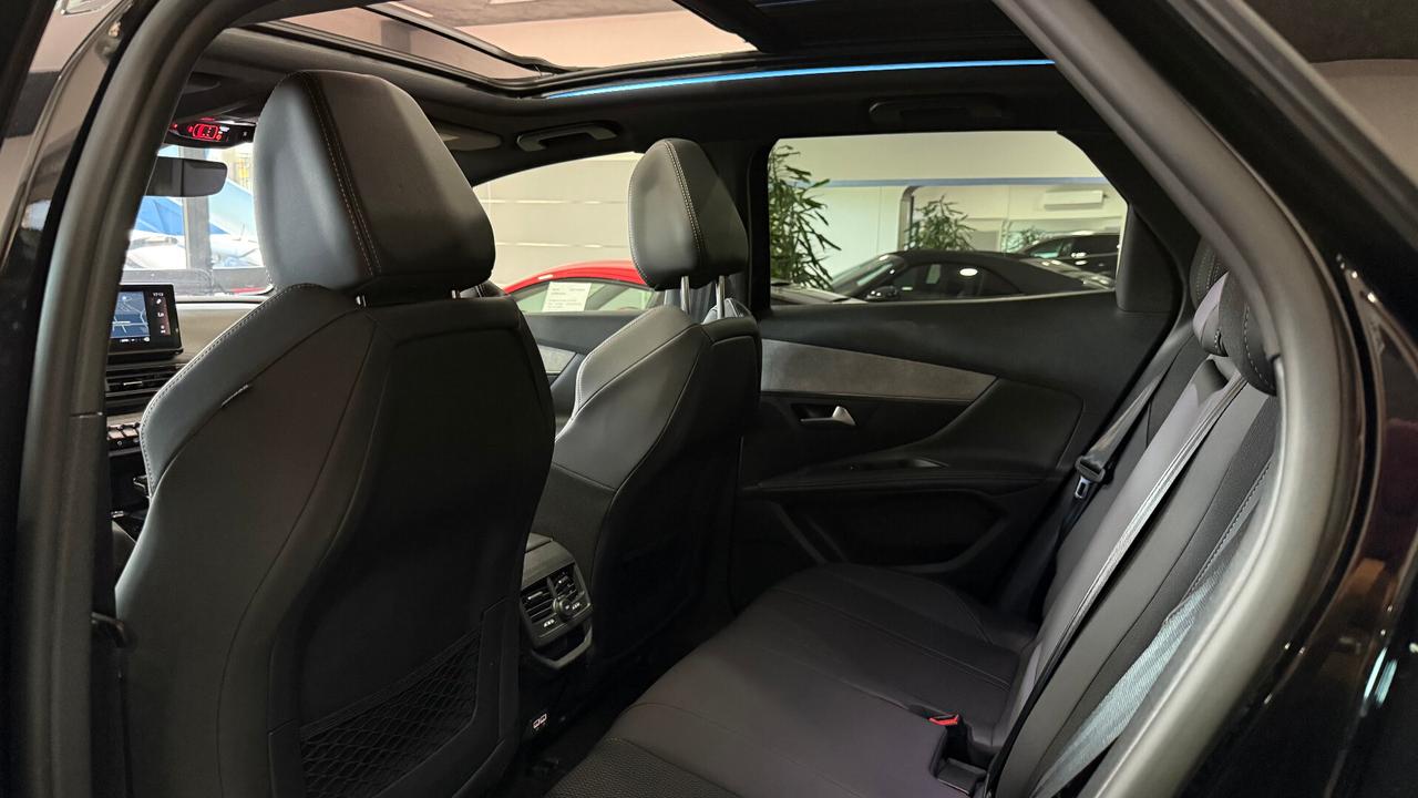 PEUGEOT 3008 1.5 131 CV GT PACK TETTO APRIBILE