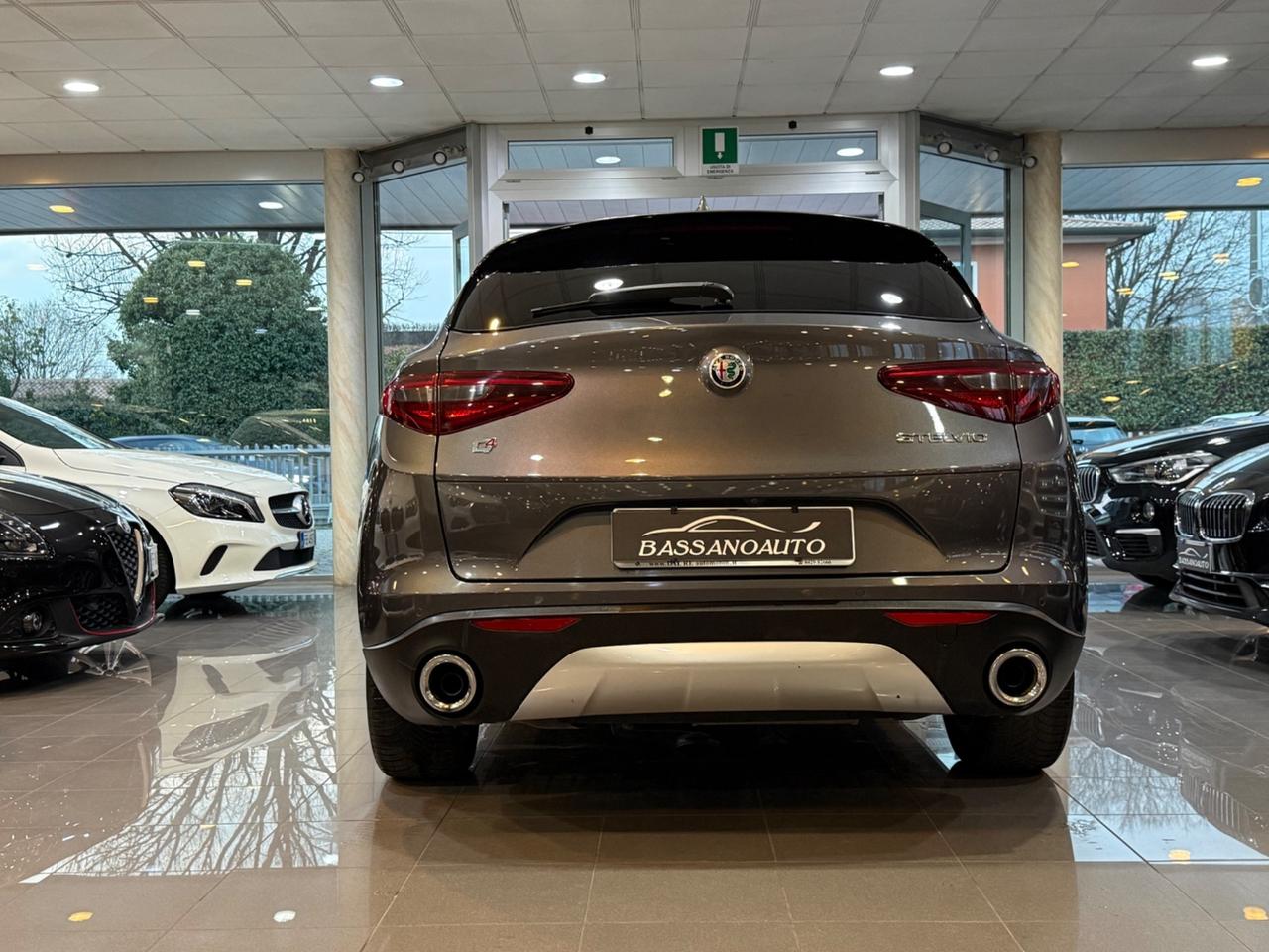Alfa Romeo Stelvio 2.2 Turbodiesel 210 CV AT8 Q4 Business
