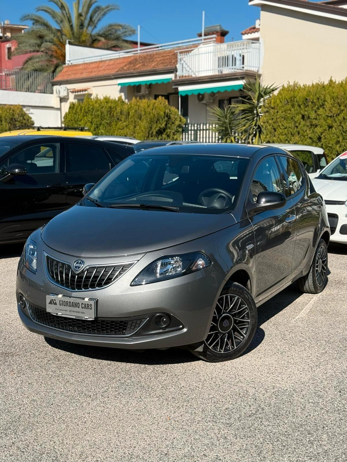 Lancia Ypsilon 1.0 FireFly 5 porte S&S Hybrid Gold Plus