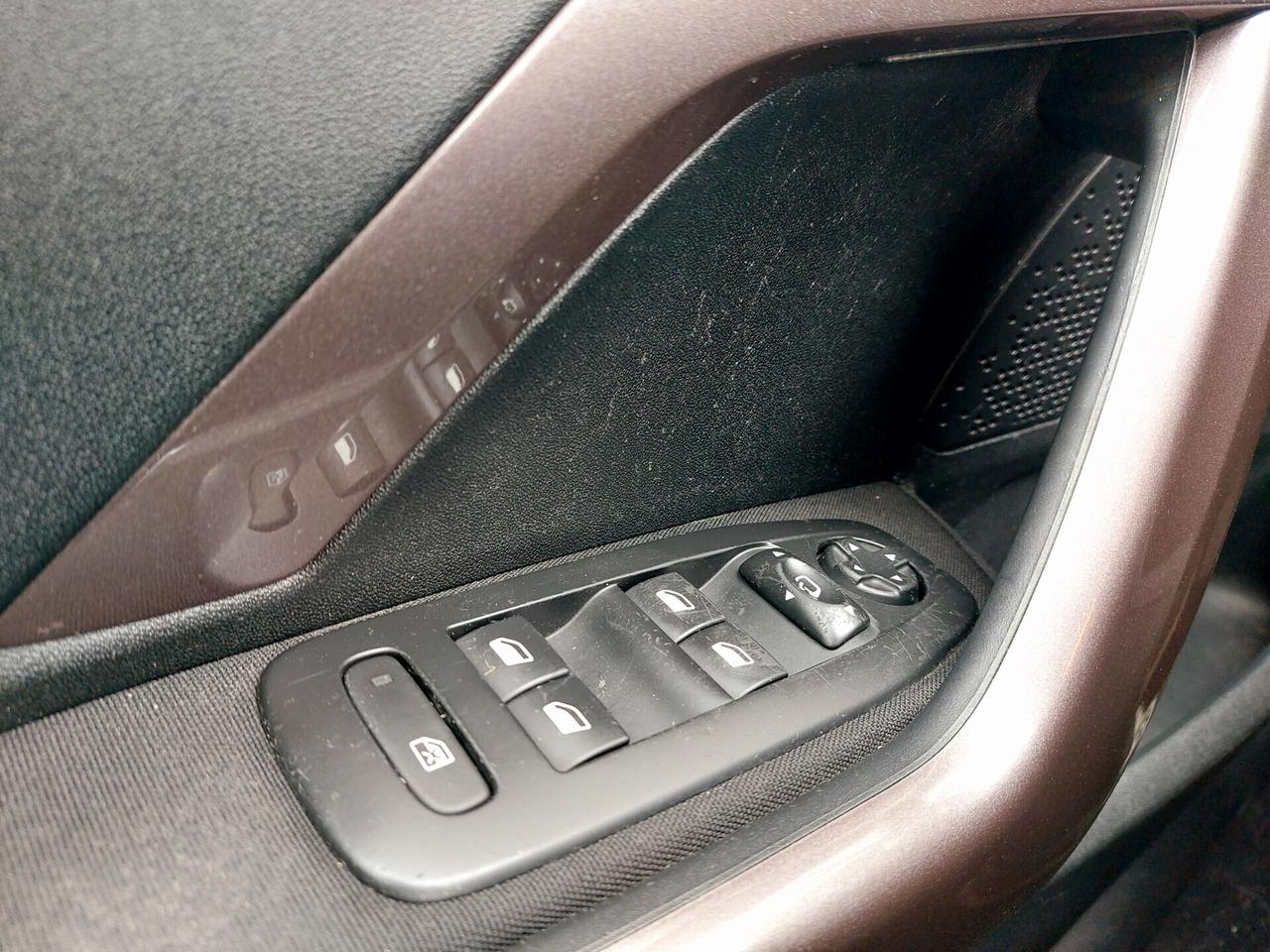 Peugeot 2008 1.4 HDi 68CV Active - 2014