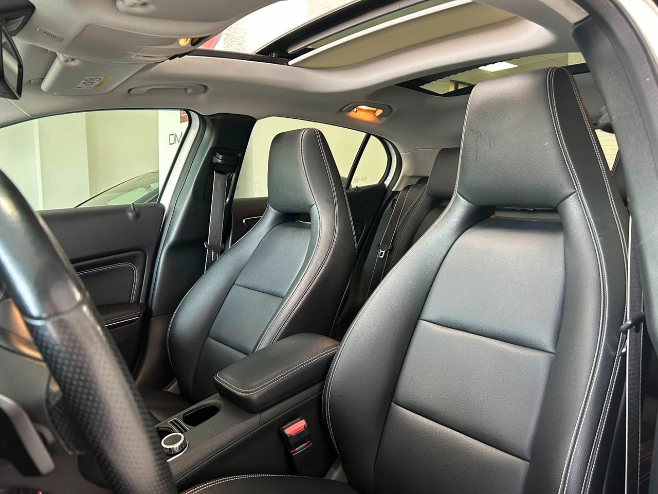 Mercedes-benz GLA 200 d Automatic Premium Night Edition
