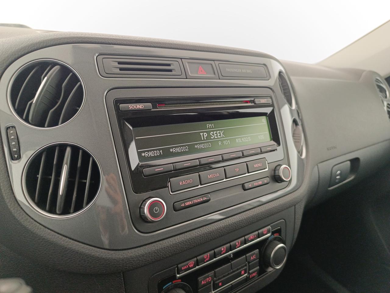 VOLKSWAGEN Tiguan 1ª serie - Tiguan 2.0 TDI 110CV Business Sport & Style BlueMotion Tech.